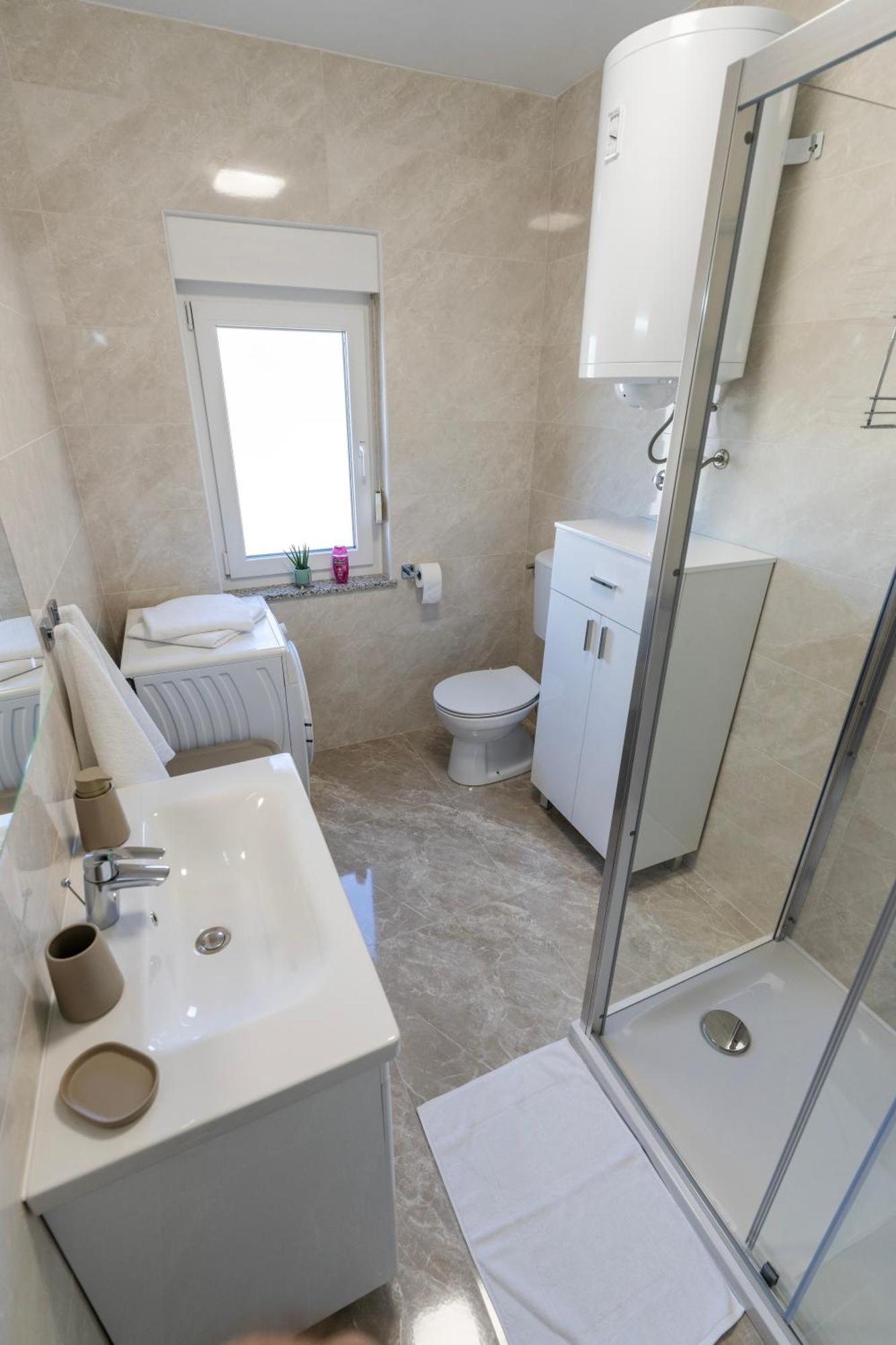 Ferienwohnung Lusi Otočac Exterior foto